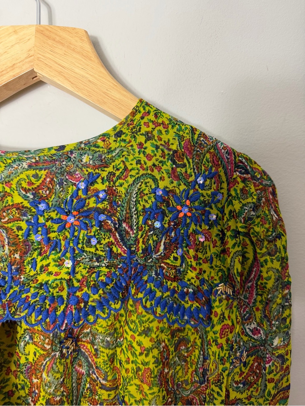 Anthropologie Beaded Priya Blouse Printed Green Size Large *388 - Picture 13 of 14